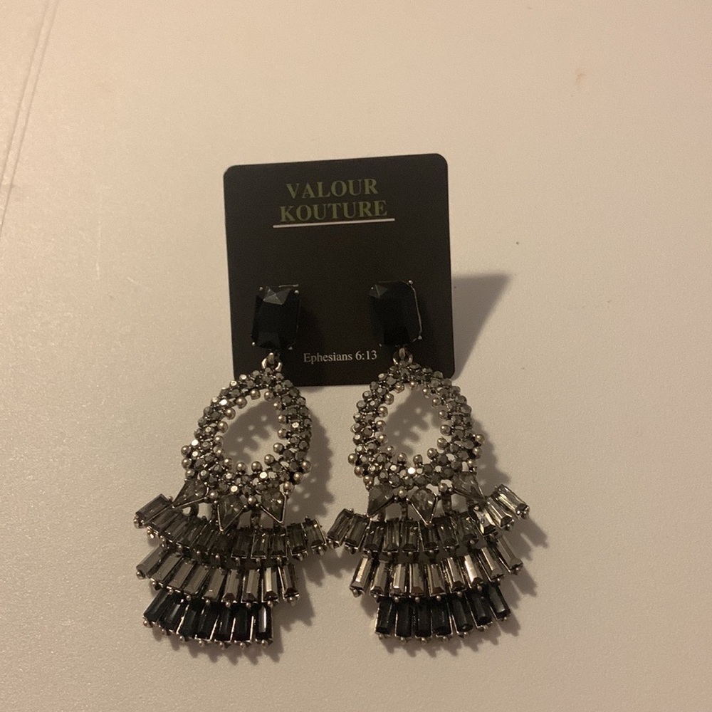 Rhinestone drop earrings
